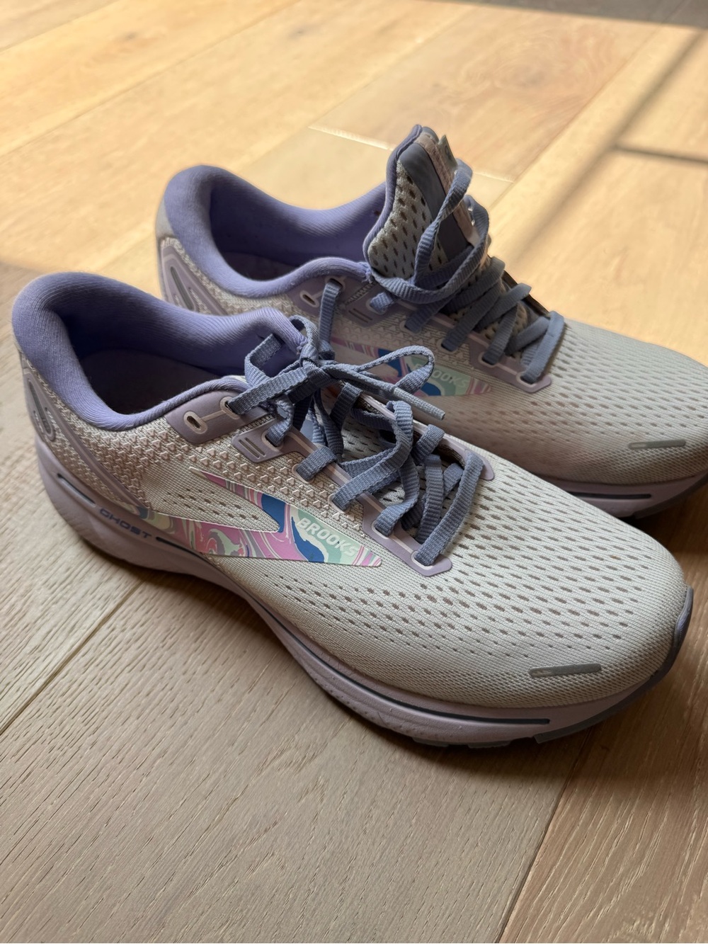 Brooks Women's Running Shoes in Lavender and Light Pink Accents